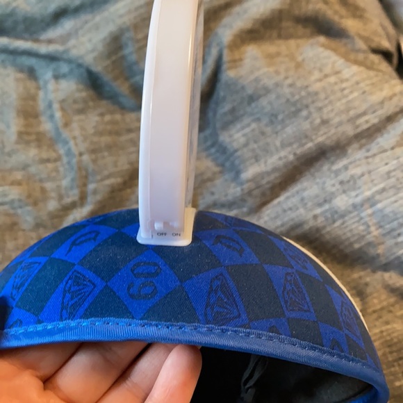 Disneyland 60 light up ear hat - Picture 4 of 6